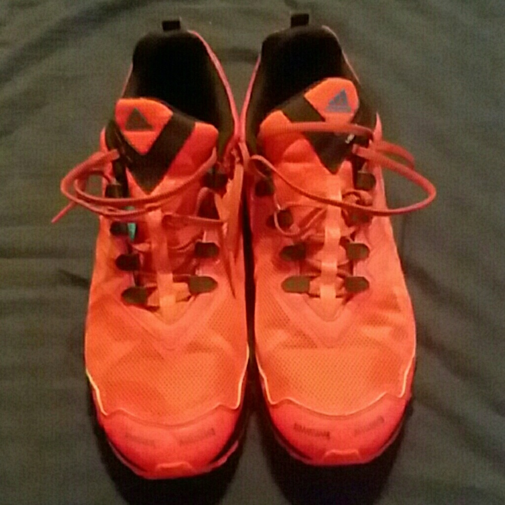 Adidas Vigor TR shoes